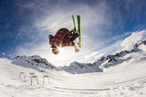 ng体育下载：绿茵场上的拓荒者，阿森纳首位女球探苏珊娜的星迹征途
