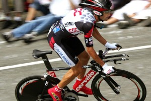 ng体育-VAR判罚引发巨大争议 球迷怒斥裁判毁掉经典对决