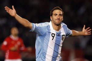 ng体育app-潘展乐破亚洲纪录 泳坛新星闪耀国际赛场