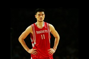 ng体育官网-NBA季后赛激战正酣 东西部豪强争夺总决赛席位